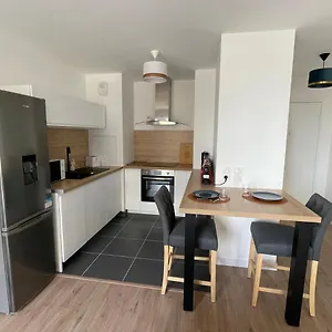Apartment Superbe T2 Proche De La Gare Rer Tgv Massy Palaiseau, Massy (Essonne)